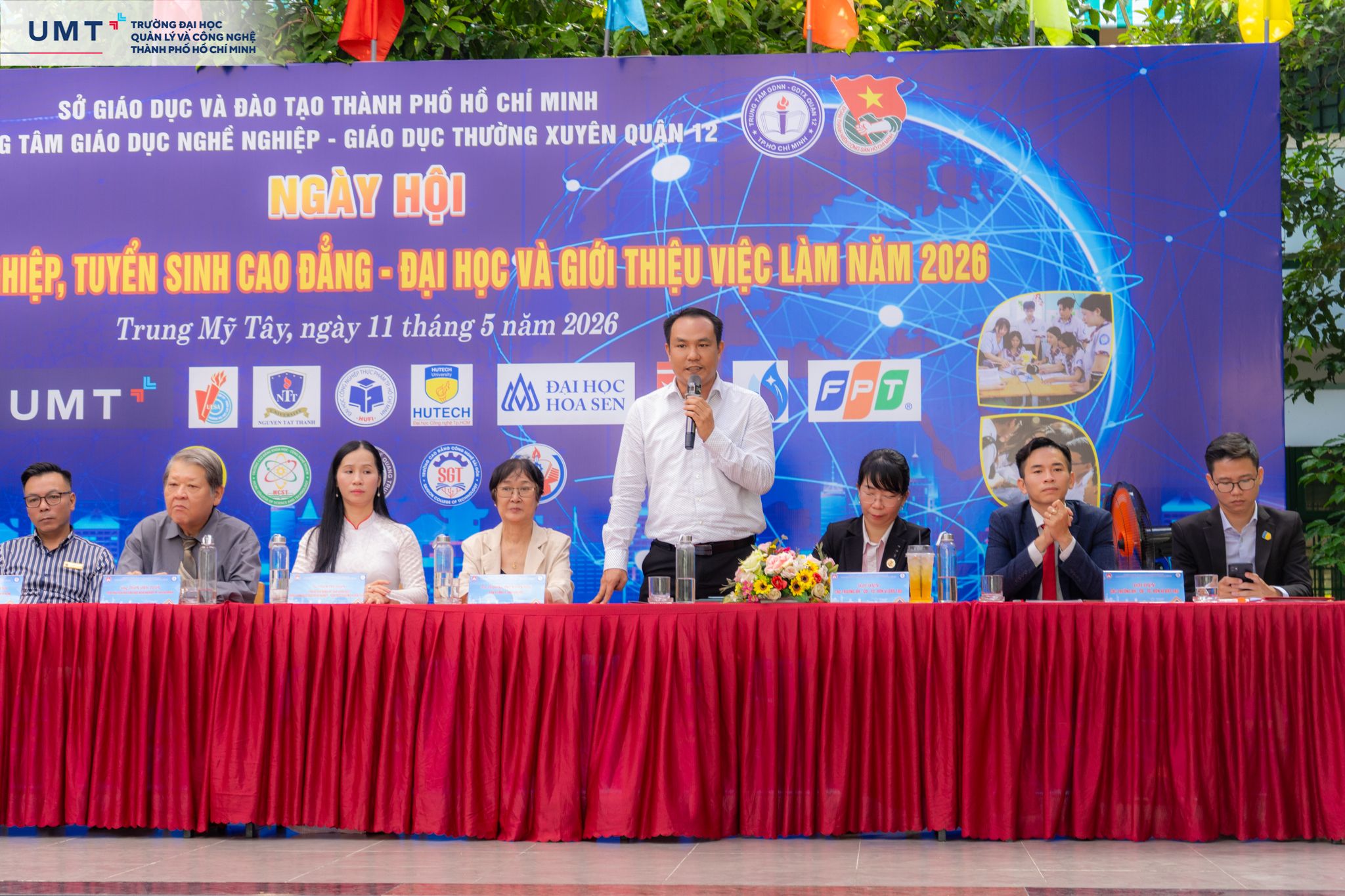 UMT01597-retouch.jpg